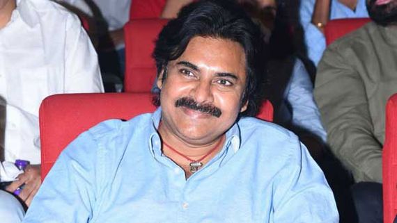 పవర్ స్టార్ అభిమానులకు కిక్కిచ్చే న్యూస్.. మరోసారి గాయకుడిగా పవన్ కళ్యాణ్