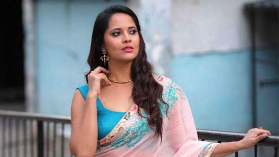 అనసూయ  ఫ్యాన్స్ కి డబుల్ ట్రీట్.. ఖిలాడీలో మరో ఊహించని రోల్ ?