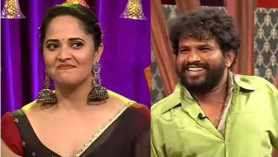 Anasuya Bharadwaj తో అది కావాలన్న హైపర్ ఆది: పుష్ప నటుడితో బేరాలు.. వైరల్‌గా వీడియో!