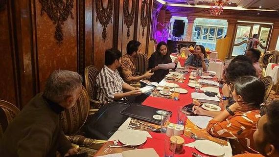  Dhanush హైదరాబాద్‌లో ఒకే హోటల్‌లో ధనుష్, ఐశ్వర్య.. విడాకులు ప్రకటన తర్వాత అలాంటి ట్విస్టు!