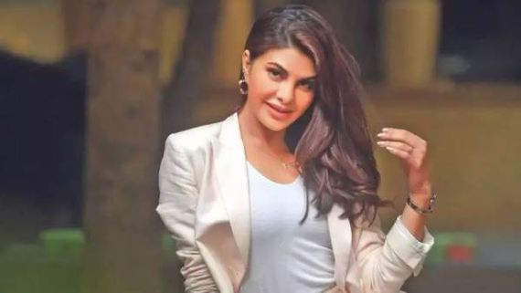 Jacqueline Fernandez రాసలీలలు.. సుకేష్‌తో ముద్దులు మురిపాలు.. మెడపై గాటుతో ఫోటో లీక్!