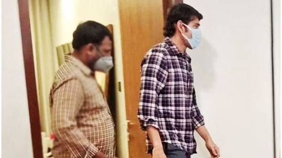  Mahesh Babu రమేష్ బాబు శాంతిపూజలో మహేష్ బాబు.. కరోనా నుంచి కోలుకొని సోదరుడికి శ్రద్దాంజలి