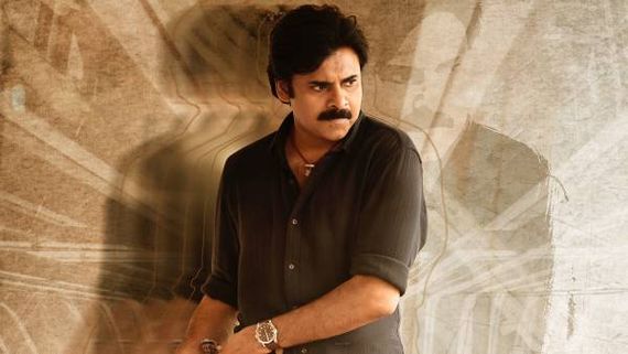 ప్రభాస్ దర్శకుడితో పవన్ కళ్యాణ్ మూవీ.. మరోసారి పోలీస్ ఆఫీసర్ పాత్రలో?