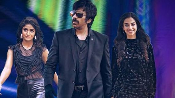  Khiladi day 1 collections: రవితేజ మూవీకి రెండు రకాల దెబ్బ.. తొలి రోజు కలెక్షన్లు ఎంతంటే?