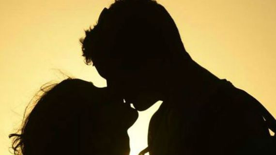 అప్పుడేమో చెలరేగి లిప్‌‌లాక్స్.. ఇప్పుడేమో ముద్దంటే చేదంటున్న టాలీవుడ్ హీరోయిన్ 