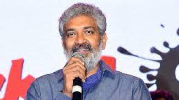 Radheshyam: తెలుగులో వాయిస్ ఓవర్ ఇవ్వబోతున్న రాజమౌళి.. మిగతా భాషల్లో ఆ హీరోలు ఫిక్స్!