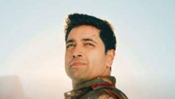 Major: స్పెషల్ గిఫ్ట్ ప్లాన్ చేసిన అడివి శేష్.. ఆరోజే అసలైన సర్‌ప్రైజ్ అని పోస్ట్