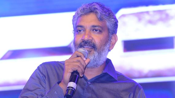 RRR బడ్జెట్ 450కోట్లు కాదు.. అంతకు మించి.. ప్రొడక్షన్ ఖర్చుపై ఓపెన్‌గా వివరణ ఇచ్చిన రాజమౌళి