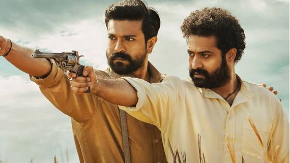 RRR day 4 collections 1000 కోట్లపై గురిపెట్టిన రాంచరణ్, ఎన్టీఆర్.. కొత్త రికార్డులతో బాక్సాఫీస్ బద్దలు!