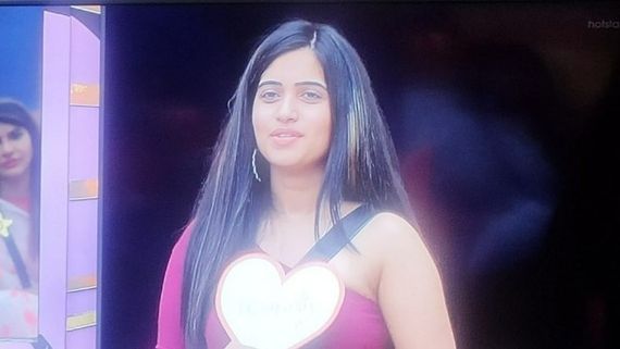 Bigg Boss Non Stop సూసైడ్ చేసుకొంటానని వార్నింగ్.. హౌస్ అరెస్ట్ అంటూ స్రవంతి చొక్కారపు  ఎమోషనల్