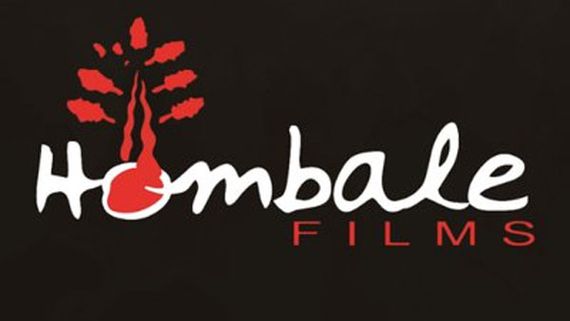 మరో అదిరిపోయే కాంబినేషన్ సెట్ చేస్తున్న KGF మేకర్స్..  లేడి డైరెక్టర్, స్టార్ హీరోతో బిగ్ బడ్జెట్ మూవీ!