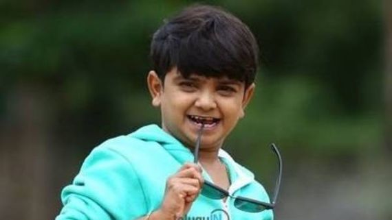  నా లవర్ అంటూ షాకిచ్చిన పొట్టి నరేష్... సాక్ష్యాలతో  బయటపెట్టడంతో ఒప్పేసుకున్న పూర్ణ !