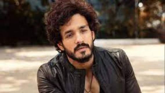 Agent Movie: అక్కినేని ఫ్యాన్స్‌కు మరో షాక్.. ఏజెంట్ వచ్చేది అప్పుడే కాదట