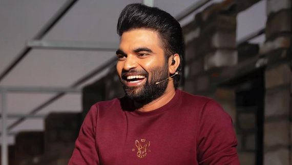 యాంకర్ ప్రదీప్ క్యారెక్టర్ బయట పెట్టిన ఢీ డ్యాన్సర్.. ఫోన్ చేస్తే అలా అన్నాడంటూ ఎమోషనల్