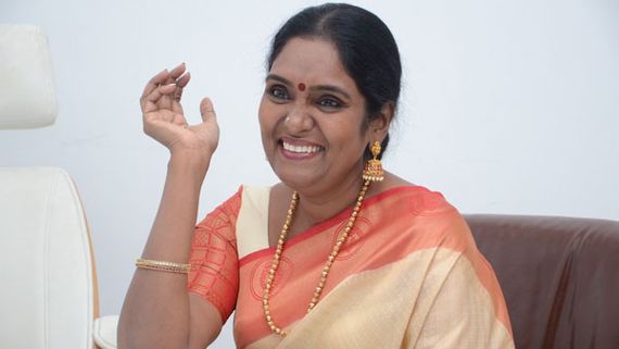 ఆ స్టార్ హీరోను ప్రేమించి పెళ్లే చేసుకోలేదు.. చోర్ బజార్ ప్రమోషనలో సీనియర్ నటి అర్చన (ఇంటర్వ్యూ)