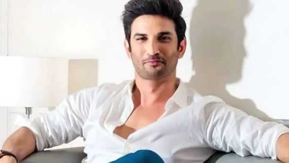 Sushant Singh Rajput death anniversary.. మరణానికి ముందు సుశాంత్‌తో అలాంటి ఫోటోలు..  రియా చక్రవర్తి ఫోటోలు వైరల