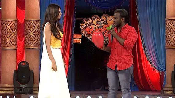 ఇమ్మానియేల్ కు వర్ష గ్రీన్ సిగ్నల్.. ఆ మాటతో అందరి ఫ్యూజ్ లు ఔట్!