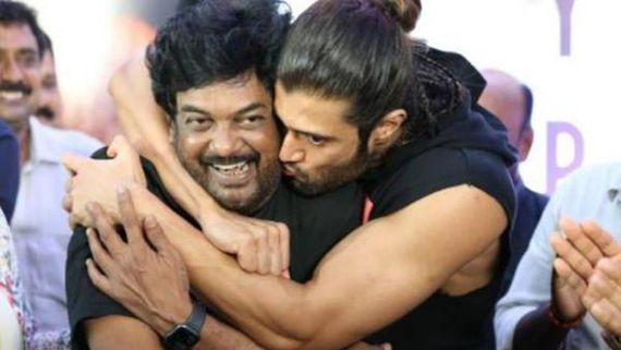 పూరి- దేవరకొండ కాంబినేషన్ లో సోషియో ఫాంటసీ.. కెరీర్లో మొదటి సారి సాహసం చేస్తున్న క్రేజీ డైరెక్టర్!