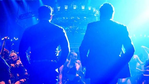   ఆ బాలీవుడ్ స్టార్ హీరోతో మెగాస్టార్ డ్యాన్స్.. ఫ్యాన్స్ కు పూనకాలే.. అదిరిపోయే అప్డేట్ ఇచ్చిన చిరు!