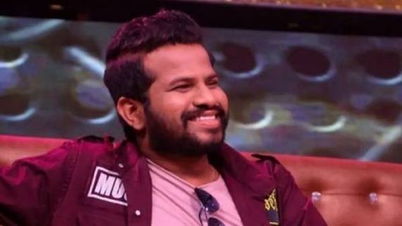 హీరోయిన్‌తో హైపర్ ఆది ఊహించని ప్రవర్తన: అందరి ముందే అక్కడ చెయ్యేసి మరీ!
