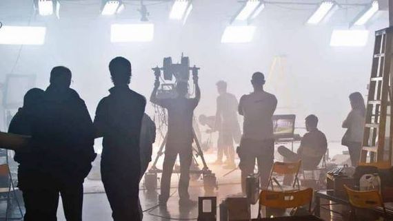 టాలీవుడ్ ఇండస్ట్రీలో మరో సమ్మె.. స్టార్స్ రెమ్యునరేషన్స్ కు బ్రేక్ వేసేందుకు బిగ్ ప్లాన్!