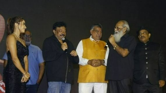 అవతార్ రికార్డు బద్దలు కొట్టిన రామ్ గోపాల్ వర్మ.. అసహ్యమే అలా అనిపించిందన్న విజయేంద్ర ప్రసాద్!