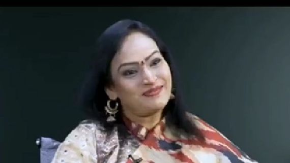 శ్రీజ మూడో పెళ్లిపై సీనియర్ హీరోయిన్ సంచలనం.. అందుకే ఇలా చేస్తోంది అంటూ!