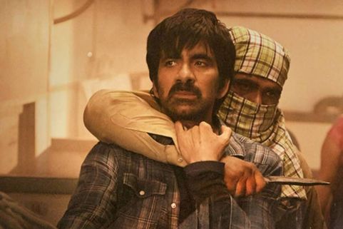   Ramarao On Duty విడుదలకు ముందే సీన్ లీక్.. పొలిటికల్ లీడర్స్ కు రవితేజ వార్నింగ్!