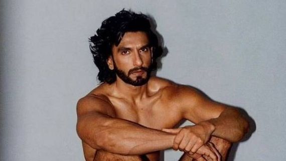  Ranveer Singh: బట్టలు లేకుండా నగ్నంగా హీరో ఫొటోషూట్.. ఈ దారుణాన్ని చూస్తే షాక్ అవ్వాల్సిందే!