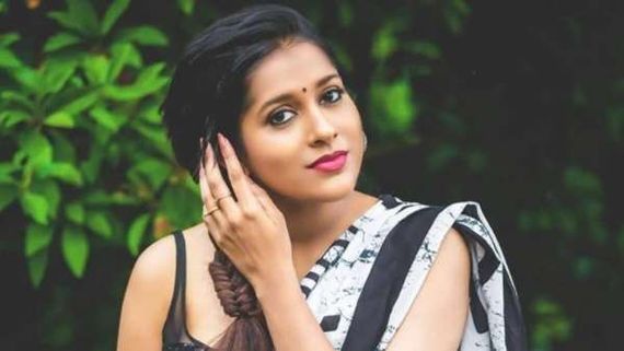  Jabardasth లోకి మరో సీనియర్ హీరోయిన్.. రష్మి గౌతమ్, జోర్ధార్ సుజాత కన్య కాదని సెటైర్లు!