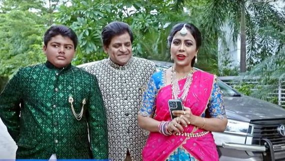 Comedian Ali: వైభవంగా కమెడియన్ అలీ కూతురు ఎంగేజ్​మెంట్​.. వరుడెవరంటే?