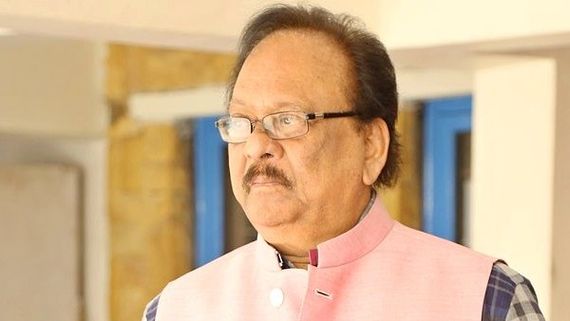 ఆ కలలు తీరకుండానే  తిరిగిరాని లోకాలకు కృష్ణంరాజు..  ప్రభాస్‌తో అలాంటి సినిమా చేయాలనే కోరిక!