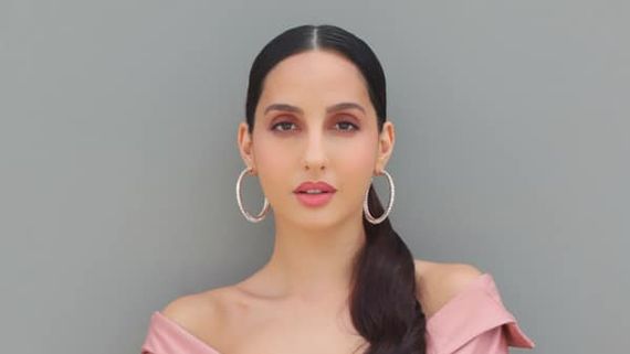 Nora Fatehi మెడకు 215 కోట్ల కుంభకోణం కేసు.. 4 గంటలపాటు ఢిల్లీ పోలీసుల విచారణ