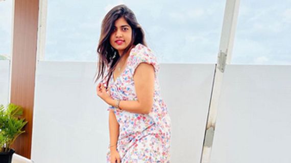హాట్ షోలో హద్దు దాటిన జబర్ధస్త్ రీతూ చౌదరి: తొలిసారి బికినీలో అందాల ఆరబోత