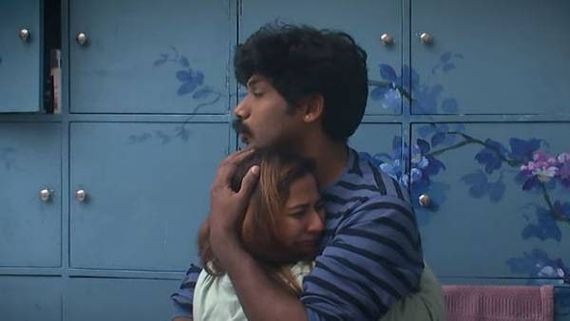 Bigg Boss Telugu 6: బాత్రూమ్ దగ్గర ఆమె ఏడుస్తుంటే సూర్య కౌగిలింతలు.. మళ్ళీ ఇద్దరిని కలిపి ఒకేసారి!