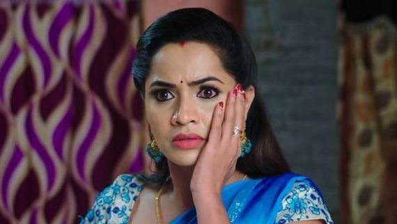 Karthika Deepam మోనిత లాగిపెట్టి చెంపదెబ్బ కొట్టిన దీప.. కార్తీక్ ముందే అవమానం!
