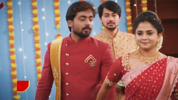 Guppedantha Manasu: రిషి చేయి పట్టుకుని నడిచిన వసుధార.. దేవయాని మరో ప్లాన్!