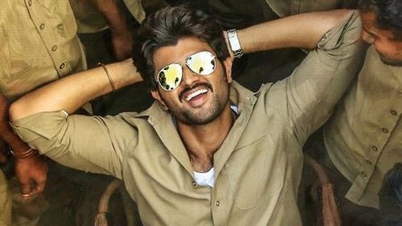 Vijay Devarakonda: రామ్ చరణ్ తరువాత విజయ్ తో ఆ దర్శకుడు.. లైనప్ లో మొత్తం ఎన్ని సినిమాలంటే..