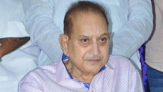 Krishna Funeral:కృష్ణ పార్థివదేహం తరలింపులో గందరగోళం.. ఆ కార్యక్రమం రద్దు, అక్కడే అంత్యక్రియలు