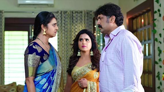 Intinti Gruhalakshmi Today Episode: లాస్యకు మరో షాక్.. తులసి ఆలోచనలో నందూ.. సామ్రాట్ పెళ్లి గురించి!