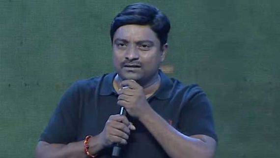 డిస్ట్రిబ్యూటర్ గా దారుణంగా నష్టపోయిన వరంగల్ శ్రీను..  2022 సినిమాలతో కోలుకోలేని దెబ్బ!