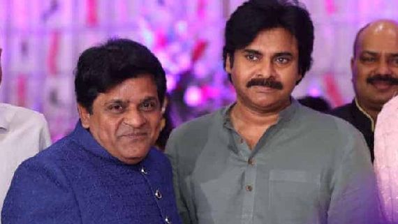  నా కూతురి పెళ్లికి పవన్ అందుకే రాలేదు.. అల్లుడికి అన్ని కోట్ల ఆస్తులు: ఆలీ క్లారిటీ