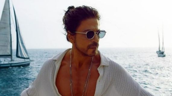 Besharam Song: ముదురుతున్న పఠాన్ 'బేషరమ్' సాంగ్ వివాదం.. ముస్లిం సంస్థ వార్నింగ్, షారుక్ ముఖ్యం కాదంటూ!