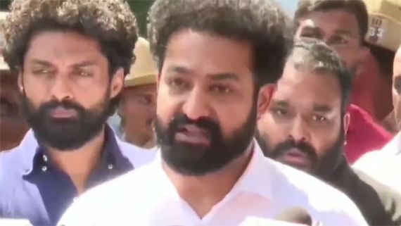 Taraka Ratna: మీడియా ముందుకు వచ్చిన జూనియర్ ఎన్టీఆర్.. తారకరత్న ఆరోగ్యం గురించి ఏమన్నారంటే..