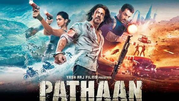 Pathaan First Review: షారుక్ ఖాన్ 'పఠాన్' సినిమాకు అలాంటి టాక్.. ఊహించని ట్విస్టులు, చివరి 15 నిమిషాలు అలా!