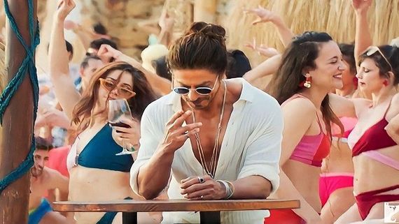 Pathaan Day 2 Collections: షారుక్ బాక్సాఫీస్ బీభత్సం.. 2 రోజుల్లో రూ. 200 కోట్లు