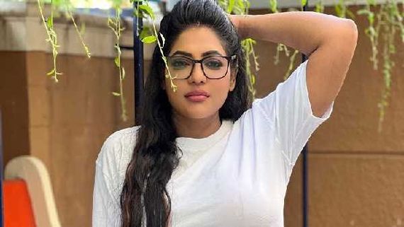 దళపతి విజయ్‌తో S*x చేయాలని ఉంది.. బోల్డ్ జవాబులతో రచ్చ చేసిన యువ హీరోయిన్