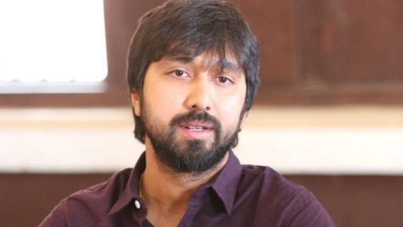 మరో మెగా హీరోను లైన్ లో పెడుతున్న వాల్తేరు వీరయ్య డైరెక్టర్.. ఎవరితో అంటే..