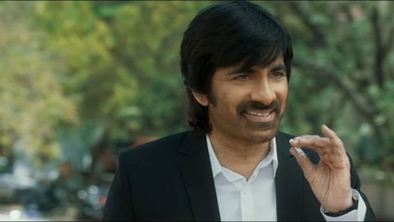 Ravanasura Trailer: వీడు చాలా డేంజర్.. జోకర్ తరహాలో యాక్షన్ డోస్ పెంచిన రవితేజ!