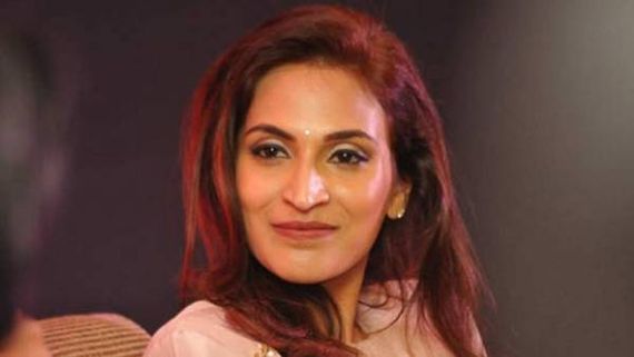 దొంగతనంతో దొరికిపోయిన ఐశ్వర్య రజనీకాంత్.. పని మనిషి అసలు నిజం చెప్పడంతో.. ఆమె వల్లే!